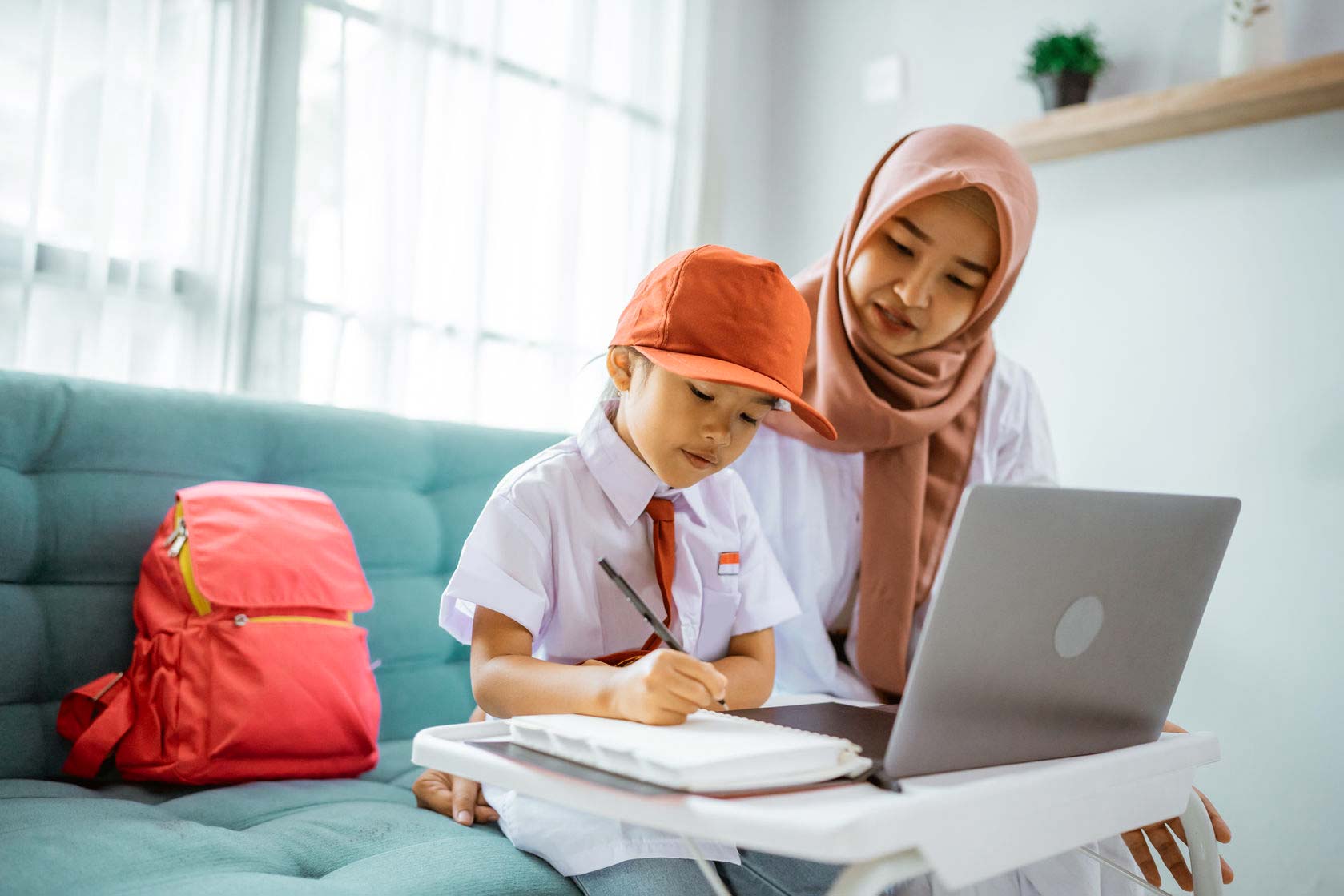 Mengenal Lebih Jauh Tentang Asuransi Pendidikan Syariah Serta Manfaatnya